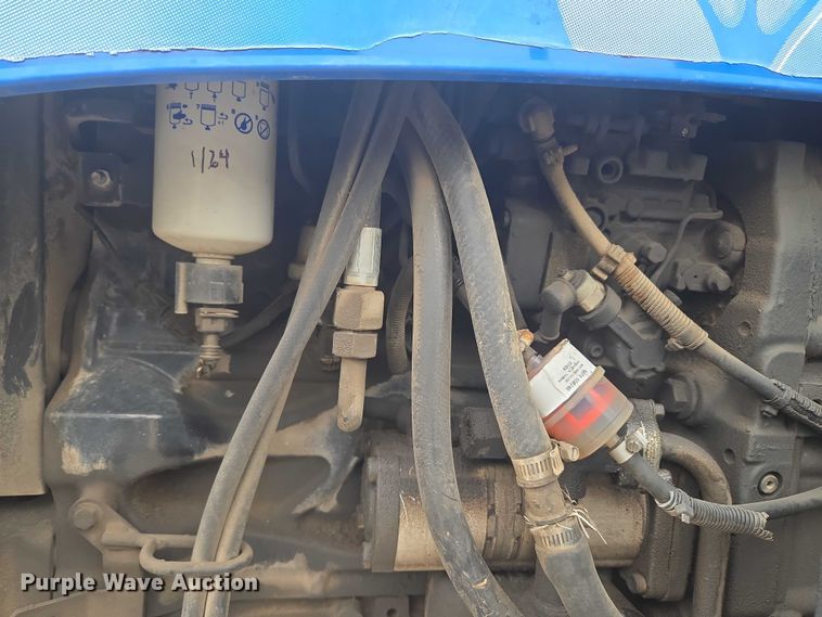 image for item EG8229 2010 New Holland T5060 MFWD tractor