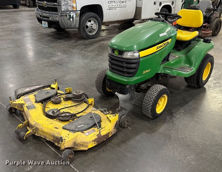 2009 John Deere X360
