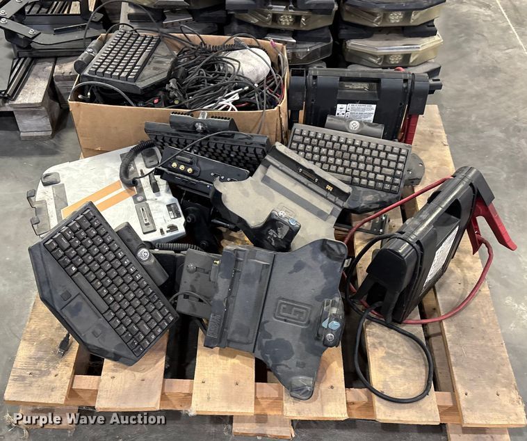 image for item EJ7653 Emergency equipment