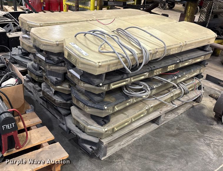 image for item EJ7653 Emergency equipment