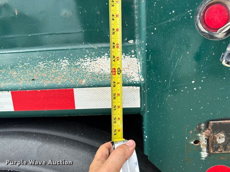 image for item EM2317 2010 Peterbilt 340 dump truck