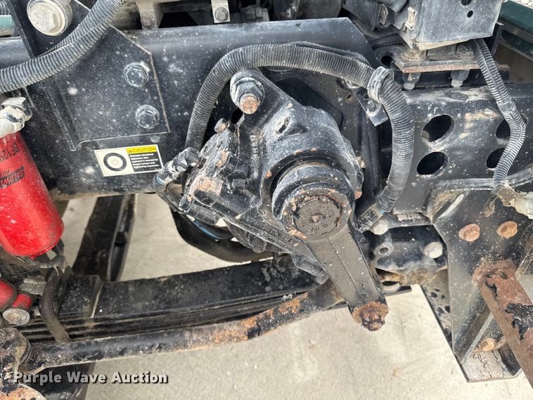 image for item EM2317 2010 Peterbilt 340 dump truck