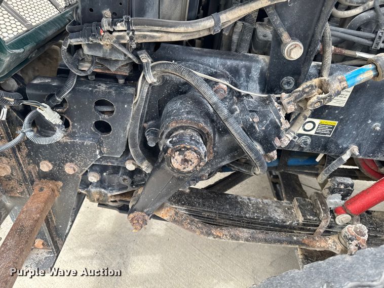 image for item EM2317 2010 Peterbilt 340 dump truck