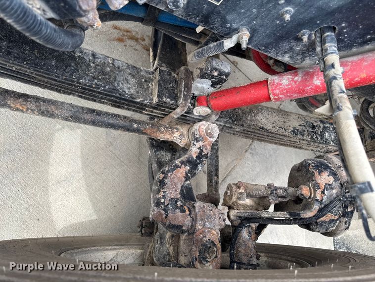 image for item EM2317 2010 Peterbilt 340 dump truck