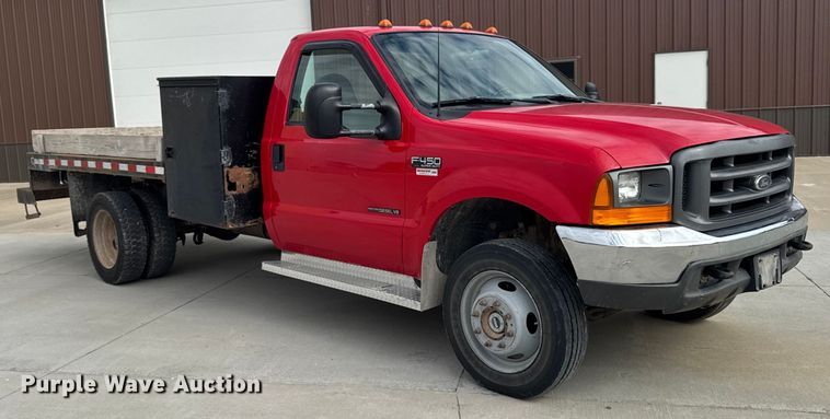 image for item EM2319 2000 Ford F450 Super Duty  flatbed truck