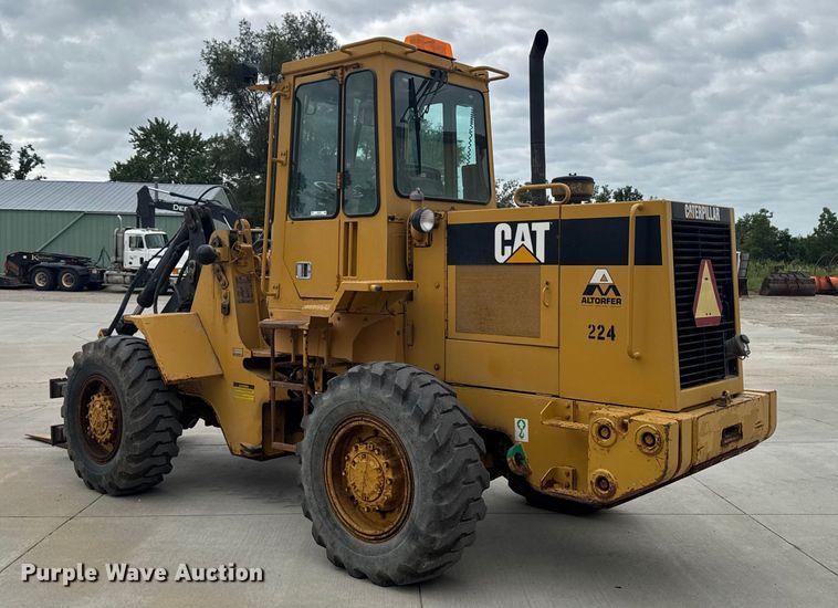 image for item EM2320 1992 Caterpillar IT28B wheel loader