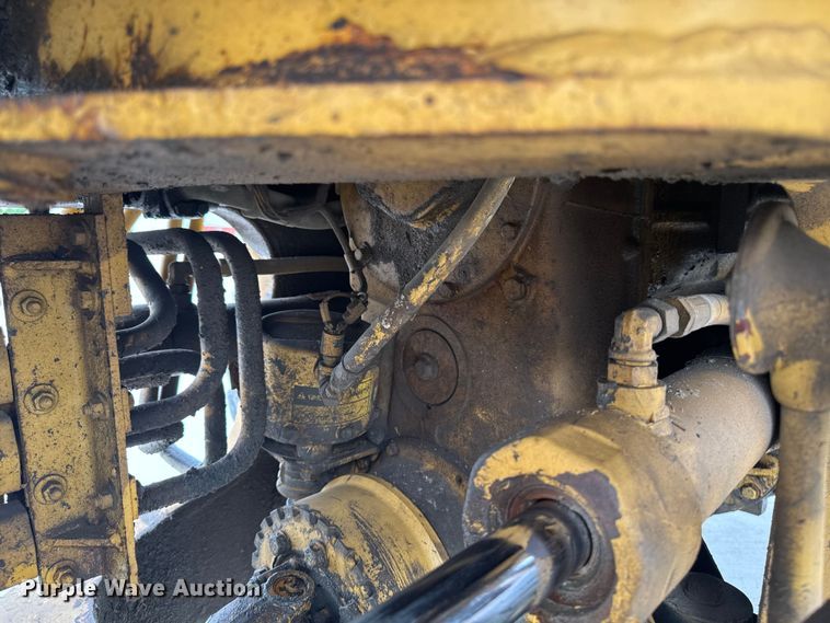 image for item EM2320 1992 Caterpillar IT28B wheel loader