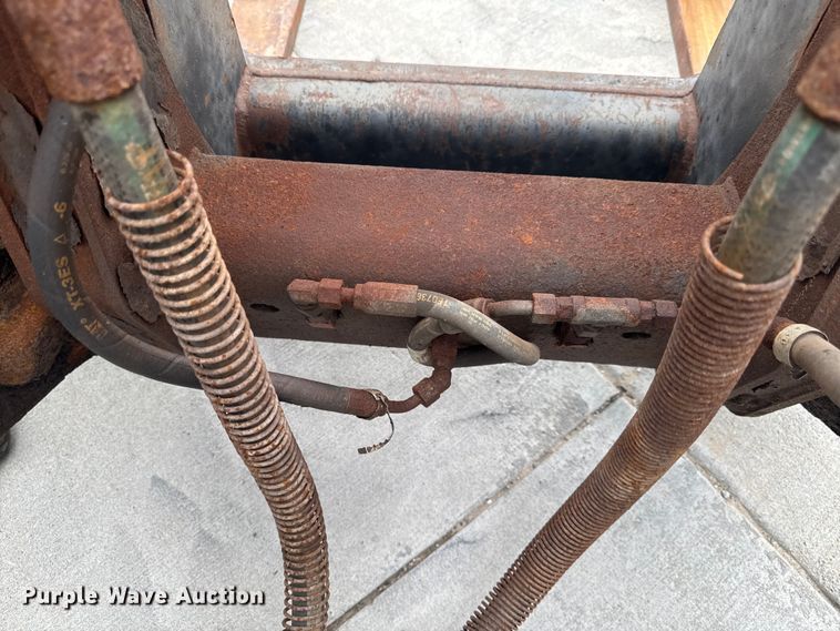 image for item EM2320 1992 Caterpillar IT28B wheel loader