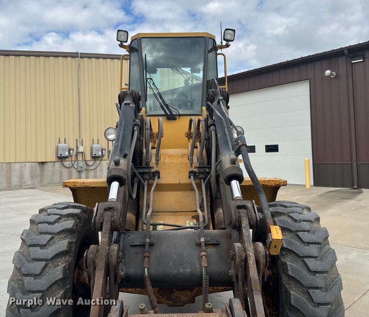 image for item EM2320 1992 Caterpillar IT28B wheel loader