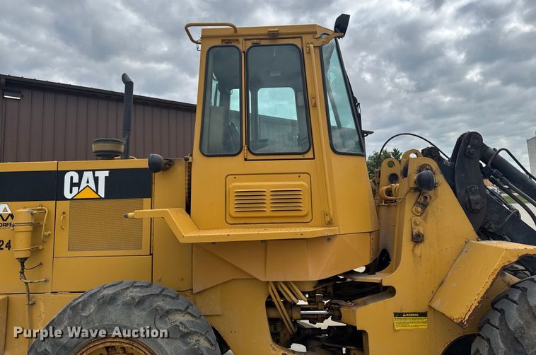 image for item EM2320 1992 Caterpillar IT28B wheel loader