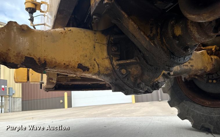 image for item EM2320 1992 Caterpillar IT28B wheel loader
