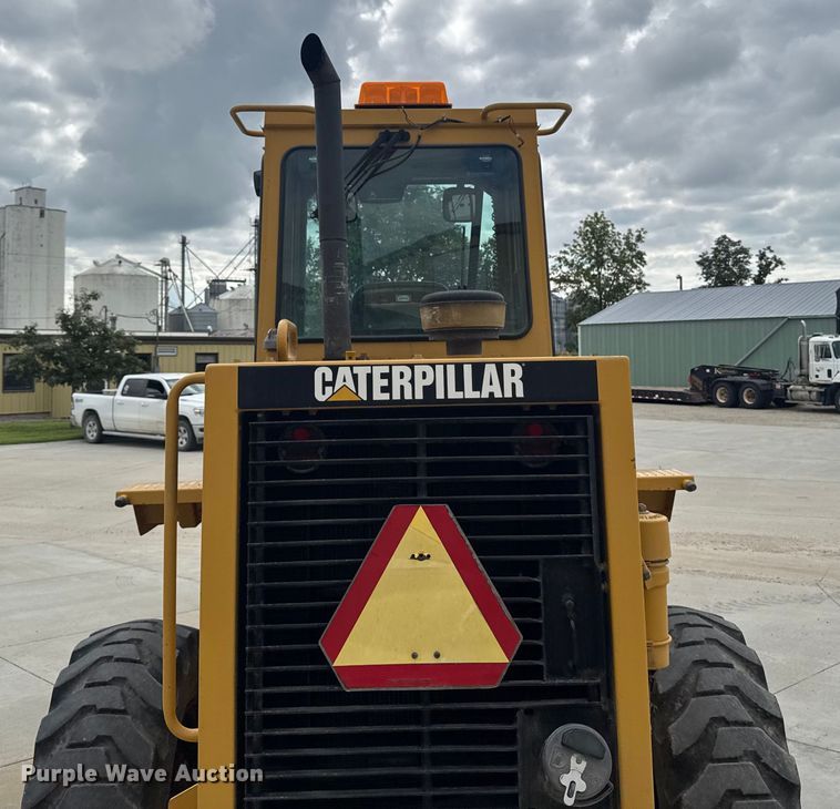 image for item EM2320 1992 Caterpillar IT28B wheel loader