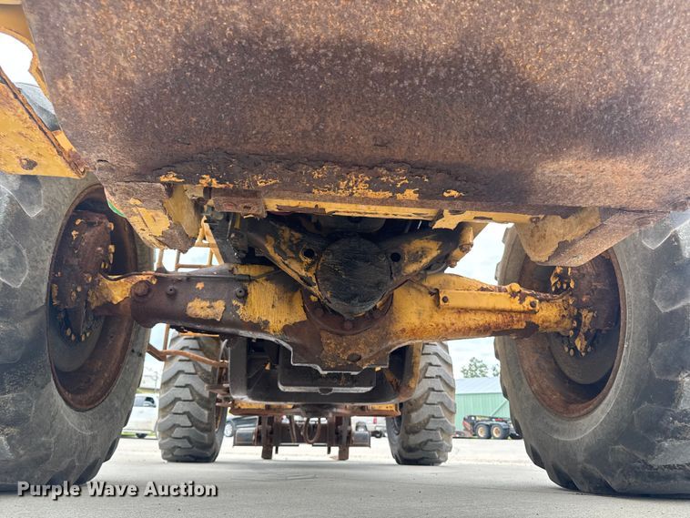 image for item EM2320 1992 Caterpillar IT28B wheel loader