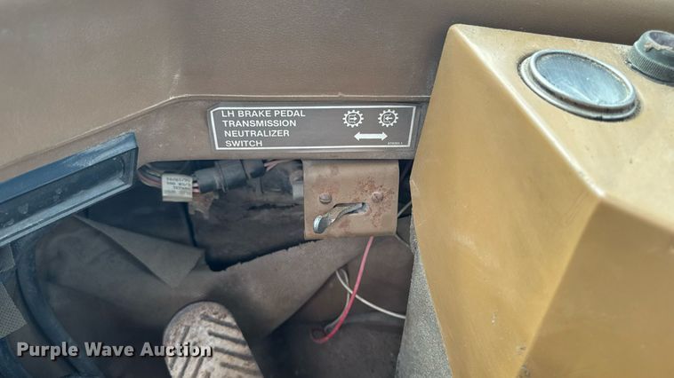 image for item EM2320 1992 Caterpillar IT28B wheel loader