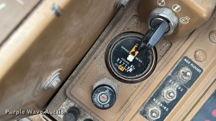 image for item EM2320 1992 Caterpillar IT28B wheel loader