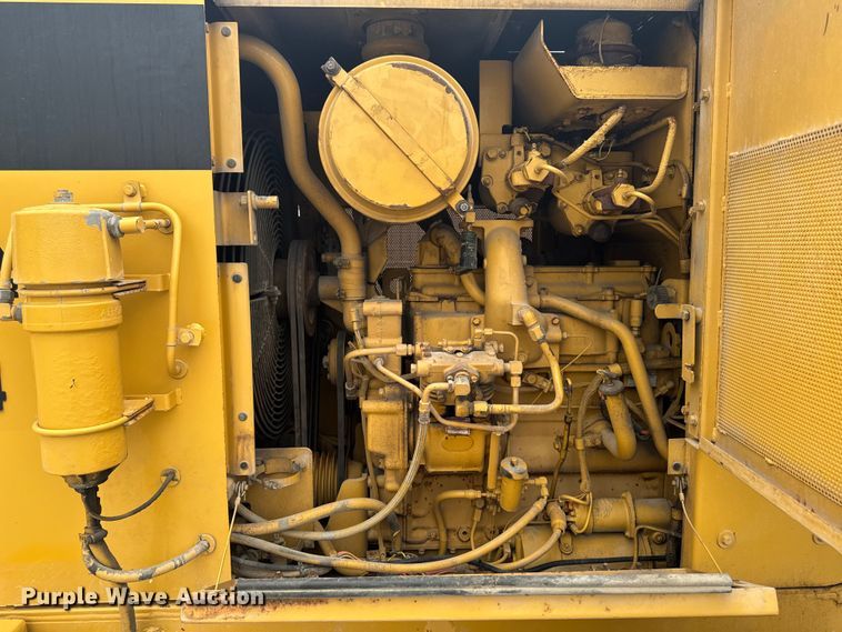 image for item EM2320 1992 Caterpillar IT28B wheel loader