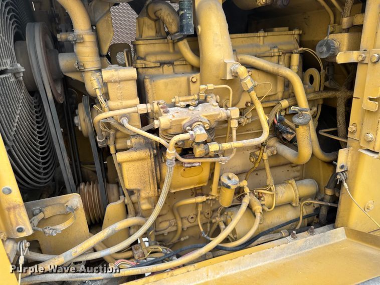 image for item EM2320 1992 Caterpillar IT28B wheel loader