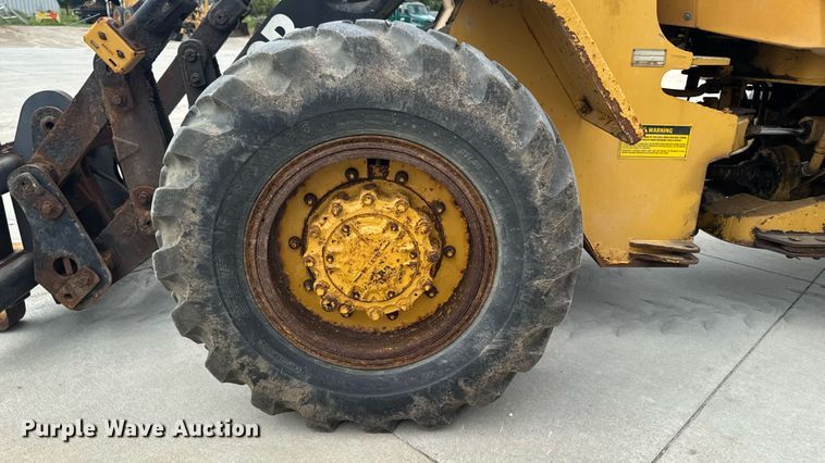 image for item EM2320 1992 Caterpillar IT28B wheel loader