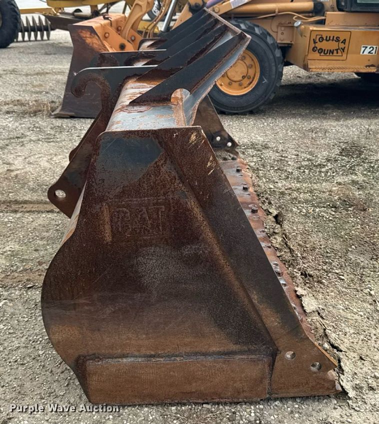 image for item EM2320 1992 Caterpillar IT28B wheel loader