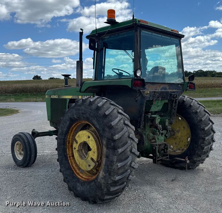 image for item EM2324 John Deere 4240H tractor
