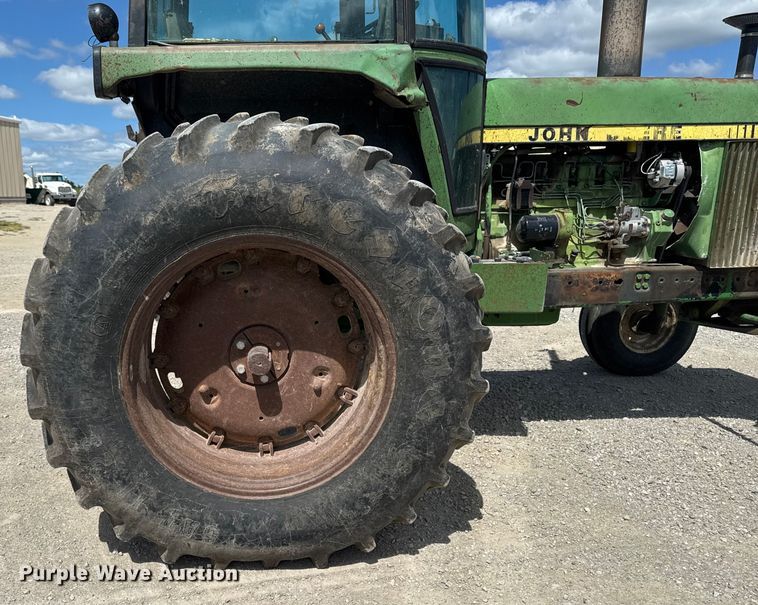 image for item EM2324 John Deere 4240H tractor