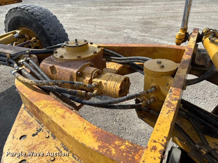 image for item EM2346 Caterpillar 140H motor grader