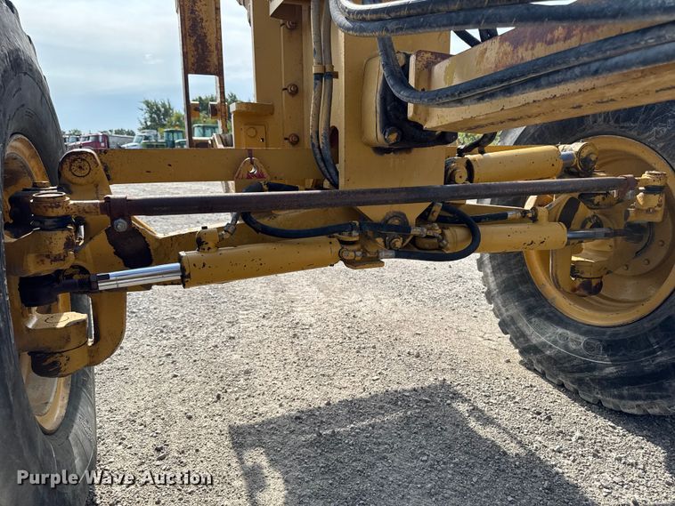 image for item EM2346 Caterpillar 140H motor grader