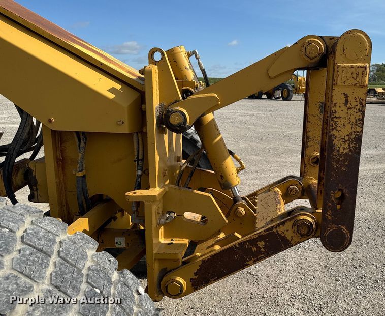 image for item EM2346 Caterpillar 140H motor grader