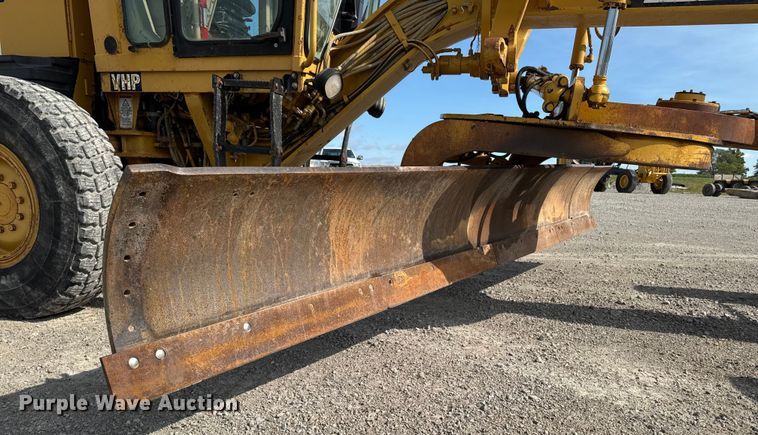 image for item EM2346 Caterpillar 140H motor grader