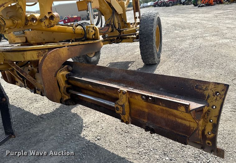 image for item EM2346 Caterpillar 140H motor grader
