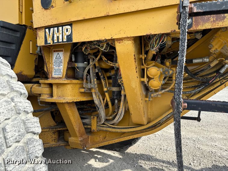 image for item EM2346 Caterpillar 140H motor grader