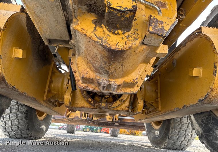 image for item EM2346 Caterpillar 140H motor grader