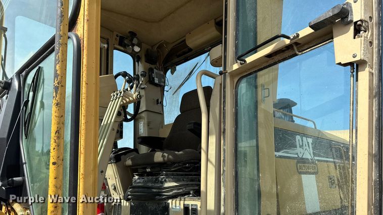 image for item EM2346 Caterpillar 140H motor grader