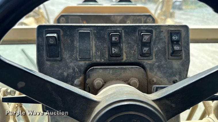 image for item EM2346 Caterpillar 140H motor grader