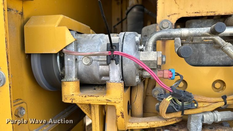 image for item EM2346 Caterpillar 140H motor grader