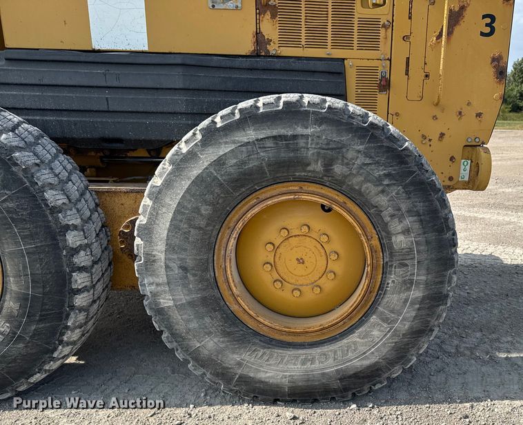 image for item EM2346 Caterpillar 140H motor grader