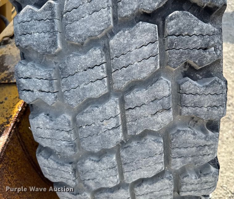 image for item EM2346 Caterpillar 140H motor grader