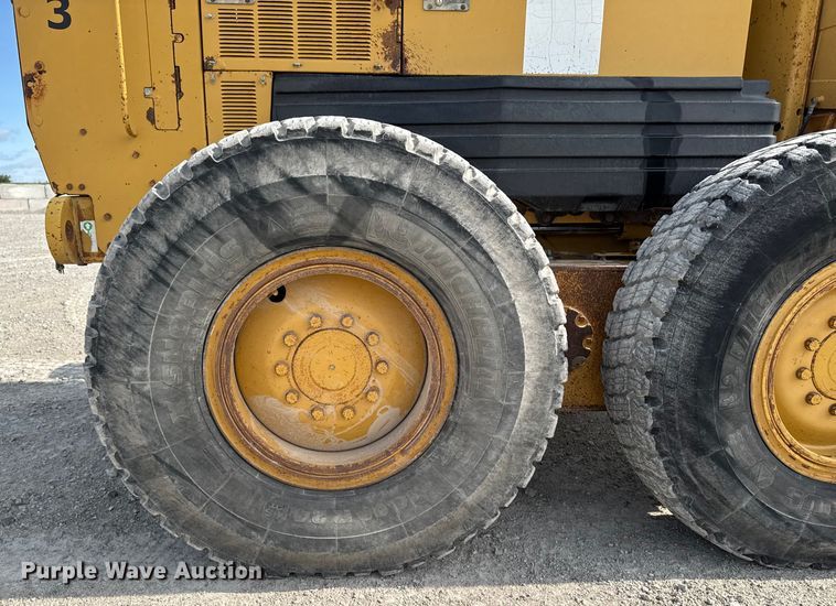 image for item EM2346 Caterpillar 140H motor grader