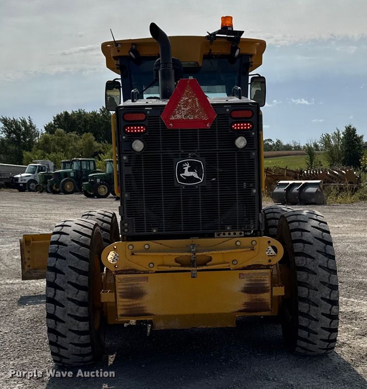 image for item EM2347 2010 John Deere 770G motor grader