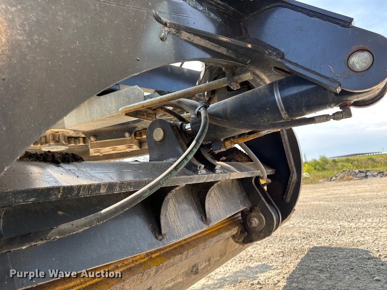 image for item EM2347 2010 John Deere 770G motor grader