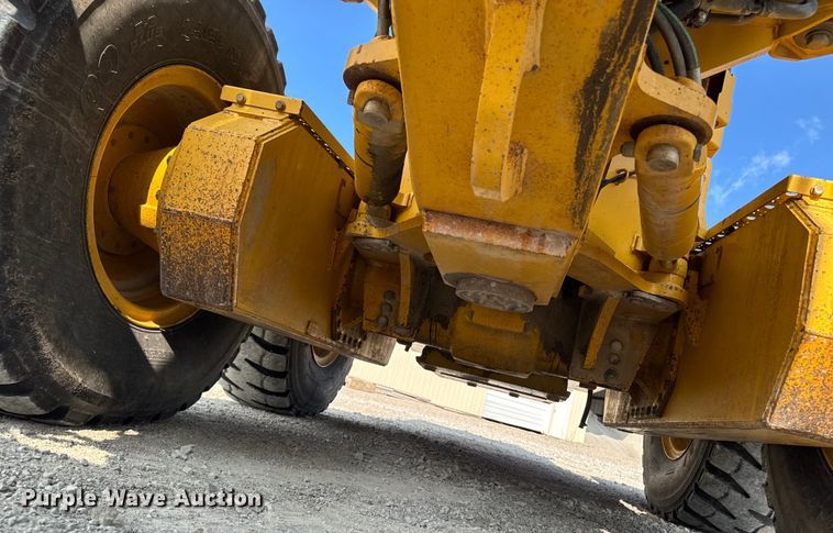 image for item EM2347 2010 John Deere 770G motor grader