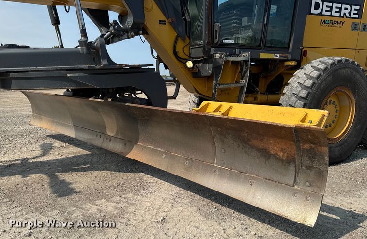 image for item EM2347 2010 John Deere 770G motor grader