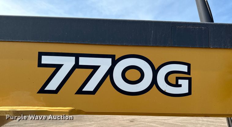 image for item EM2347 2010 John Deere 770G motor grader
