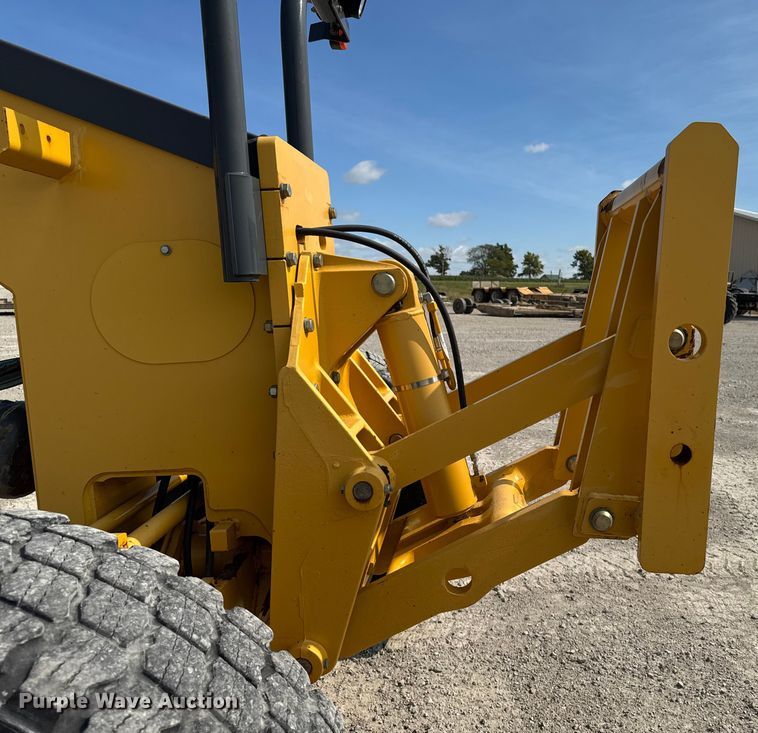 image for item EM2347 2010 John Deere 770G motor grader