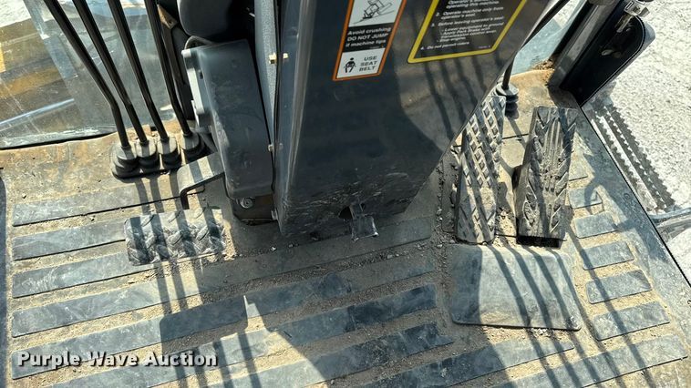 image for item EM2347 2010 John Deere 770G motor grader