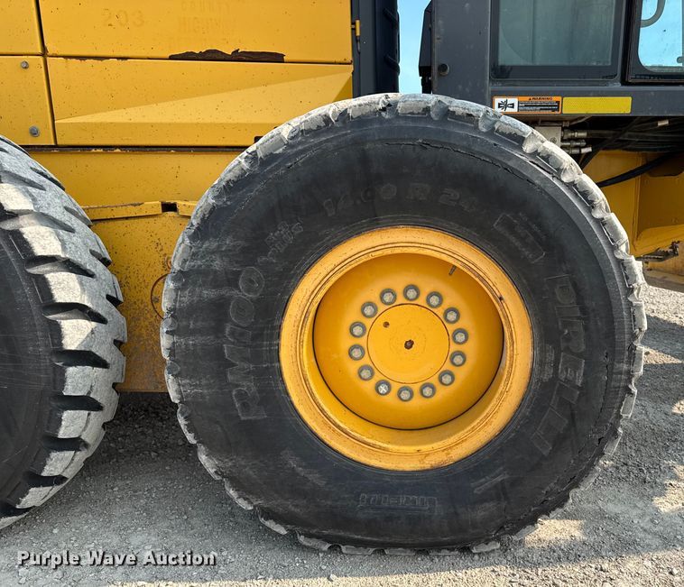 image for item EM2347 2010 John Deere 770G motor grader