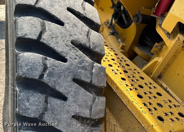 image for item EM2347 2010 John Deere 770G motor grader