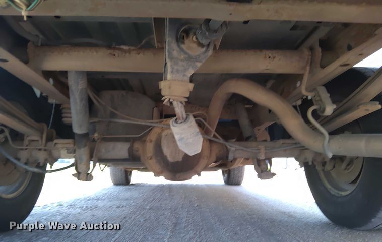 image for item EM8065 2003 Chevrolet Silverado 1500 pickup truck