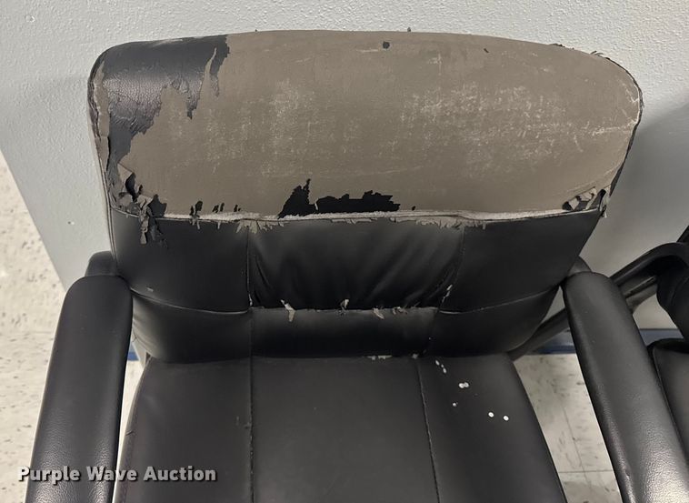 image for item EN5233 Office equipment