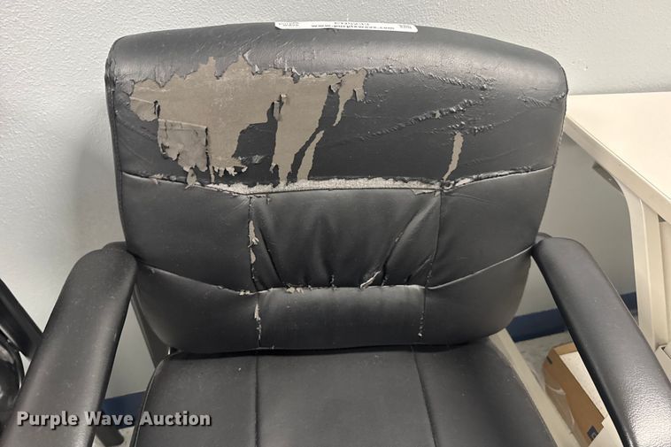 image for item EN5233 Office equipment